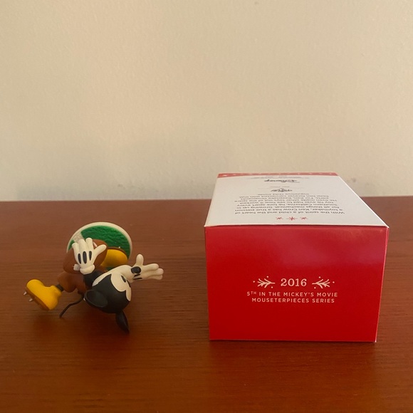 Hallmark Mickey's Movie Mouseterpieces #5 Ornament - Picture 5 of 6